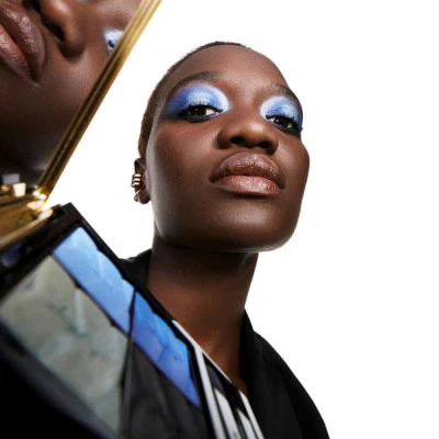 Yves Saint Laurent Couture Mini Clutch Palette De Fards à Paupières - Pigments Intenses - Longue Tenue 5 Yves Saint Laurent Couture Mini Clutch Palette De Fards à Paupières - Pigments Intenses - Longue Tenue – Image 3