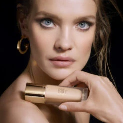 Guerlain Parure Gold Skin Pinceau Kabuki 11 Guerlain Parure Gold Skin Pinceau Kabuki -Célèbre Cosmétiques Magasin parure gold skin 4