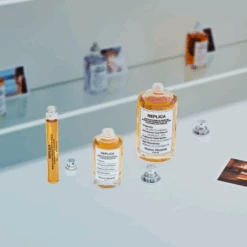 Maison Margiela REPLICA BY THE FIREPLACE Eau De Toilette 15 Maison Margiela REPLICA BY THE FIREPLACE Eau De Toilette -Célèbre Cosmétiques Magasin replica by the fireplace eau de toilette 5